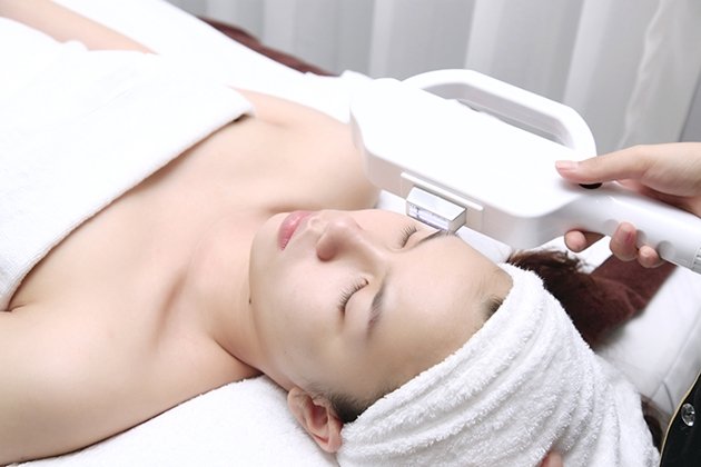 Lợi ích của Công nghệ IPL trong Quá trình Trị Thâm do Mụn để Lại